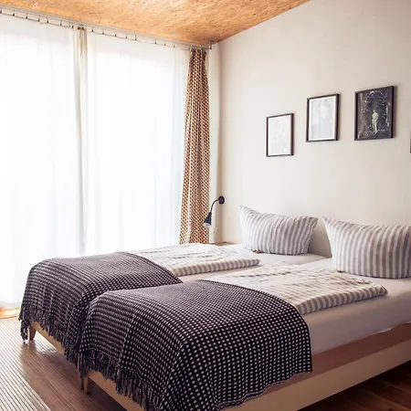 Отель Grafschaft Kloster Zinna